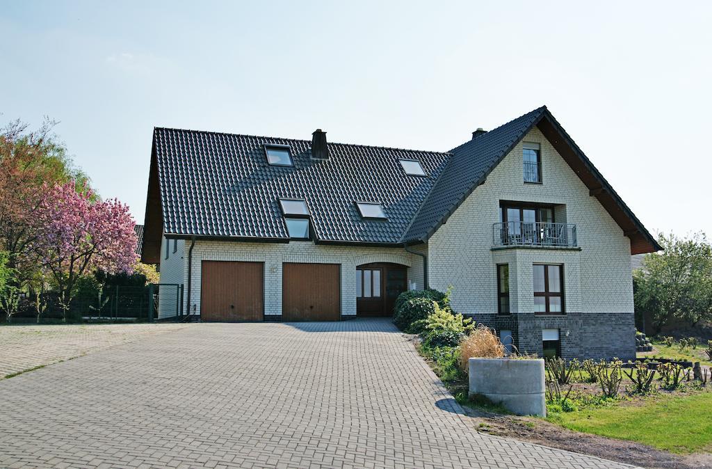 Ferienwohnung Bergblick Xanten Esterno foto